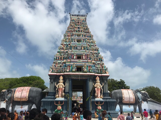 Sri Lanka Jasmine Tours & Drivers　スリランカジャスミンツアーズ撮影
ナーガディーパのゴプラム