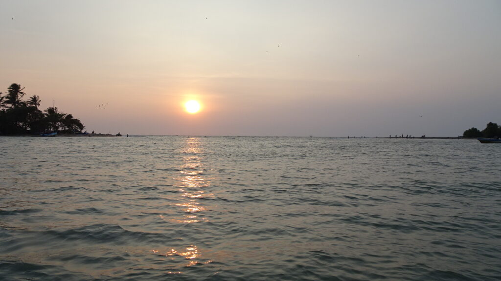 インド洋に沈む夕陽